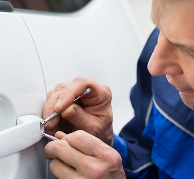 Automotive locksmith in charleston